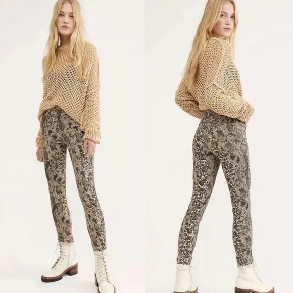 New Free People Raw trim High rise jegging jean two faced snakeskin OB1026916 - Picture 1 of 14